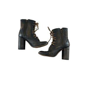 Freebirds By Steven Women's Holis Leather Distressed Lace Up Ankle Boots - 9